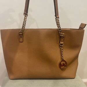 Michael kors tan jet set leather medium sized tote